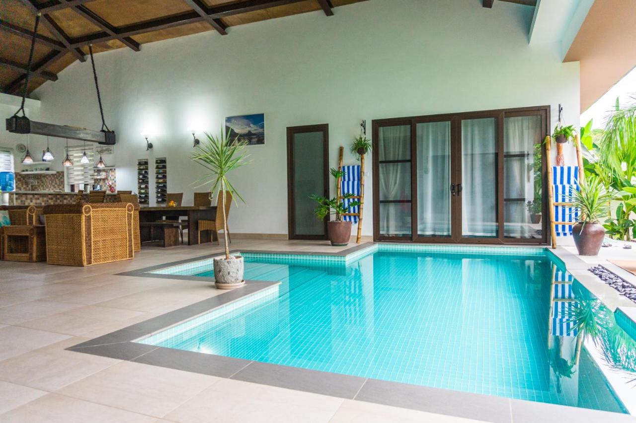 LUXURY PRIVATE VILLAS 400m2 WITH POOL NEAR LIO BEACH El Nido Exterior foto